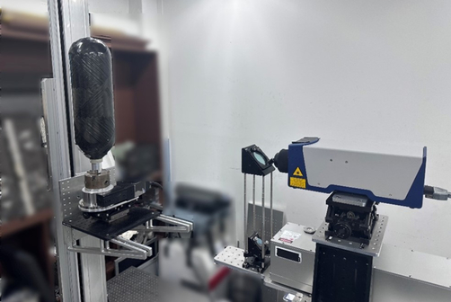 Composite pressure vessel during an investigation with pulse-echo ultrasonic propagation imaging Composite pressure vessel during an investigation with pulse-echo ultrasonic propagation imaging