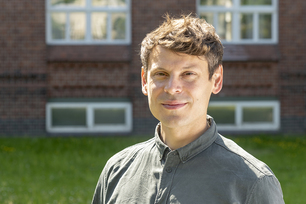 Dr.-Ing. Bernd Bayerlein Dr.-Ing. Bernd Bayerlein