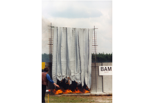 Flame test Wrapped Reichstag