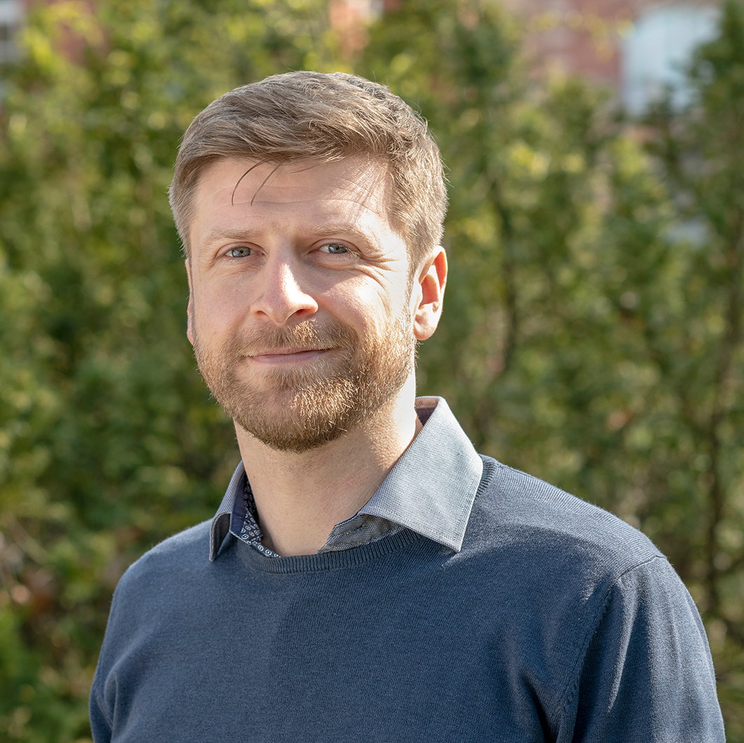 Dr. rer. nat. Tim-Patrick Fellinger Dr. rer. nat. Tim-Patrick Fellinger