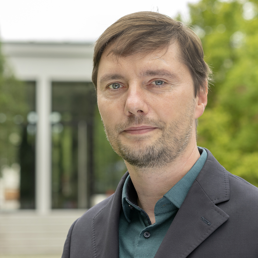 Dr. rer. nat. Tilmann Hickel Dr. rer. nat. Tilmann Hickel