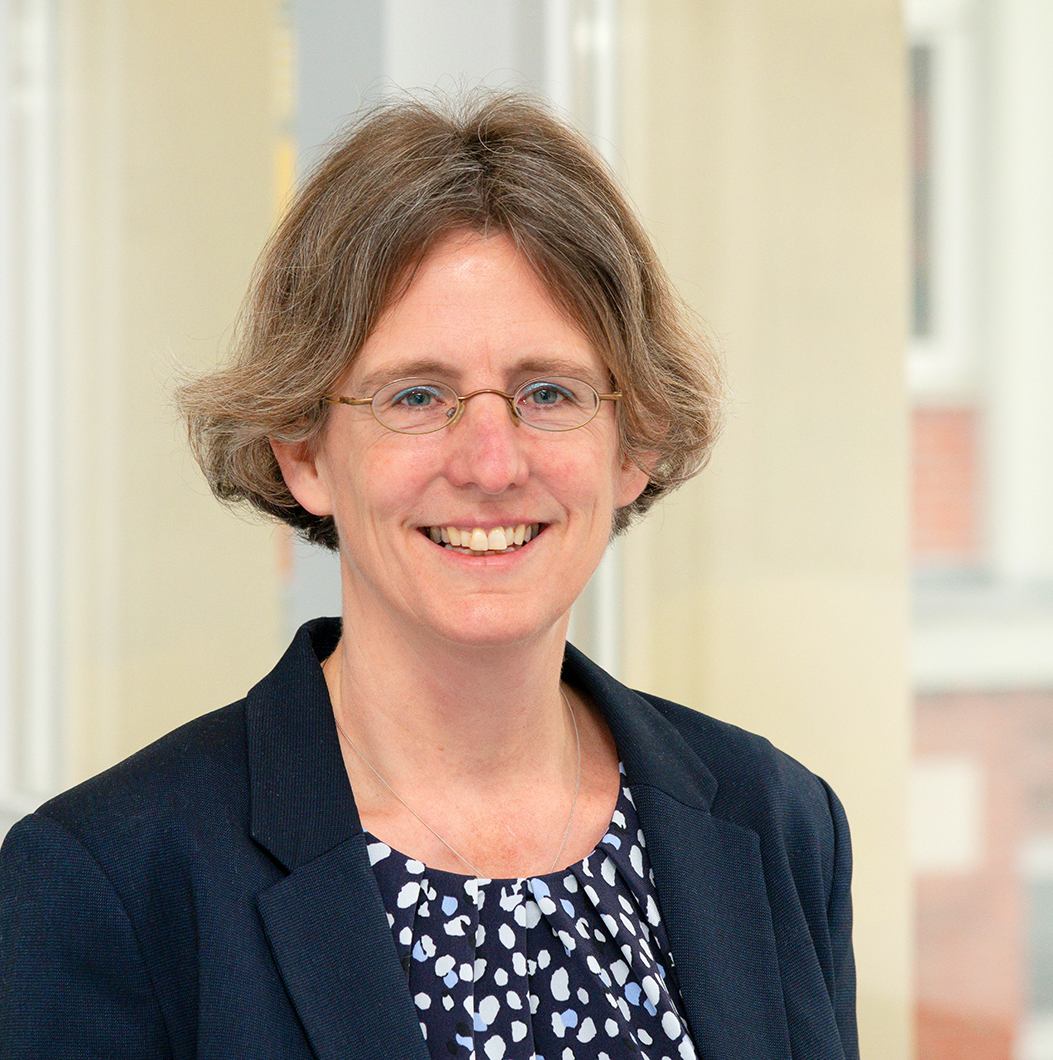 Dr. Julia von Werder