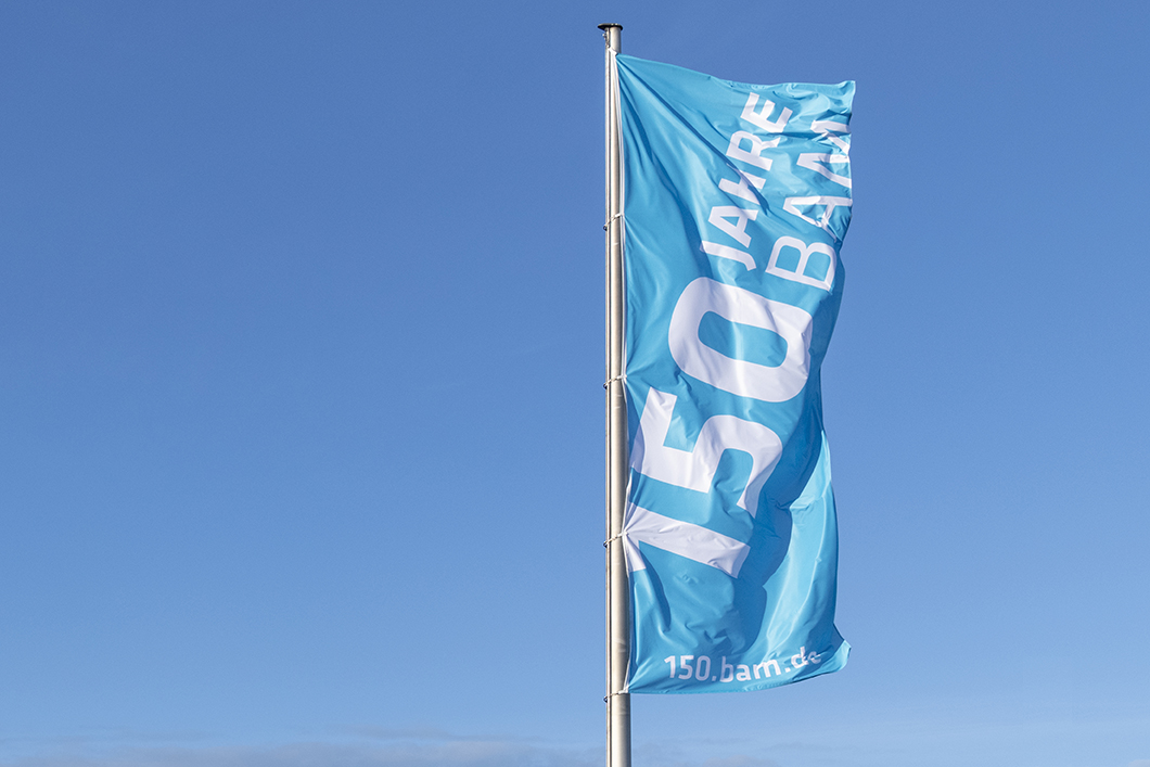 BAM Jubiläumsflagge BAM Jubiläumsflagge