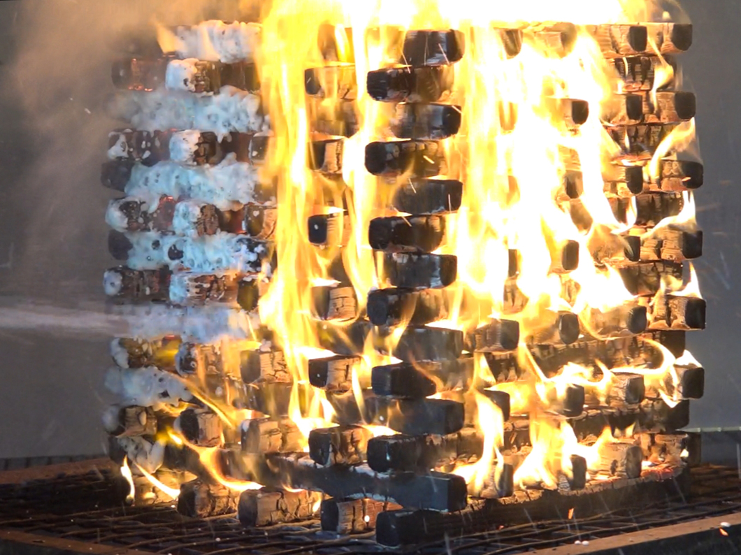 Paper of the month 4/2020: Focus area Infrastructure Compressed air foam extinguishes a crib fire