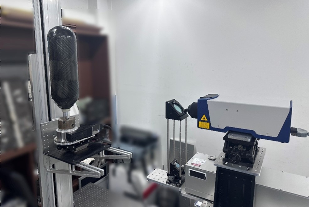 Paper of the month 10/2025: FA Energy Composite pressure vessel during an investigation with pulse-echo ultrasonic propagation imaging