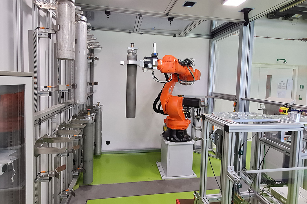 Hochpräzise Kalibriergase für Dekarbonisierung des europäischen Gasnetzes Labor mit Anlage für hochpräzise Kalibriergase