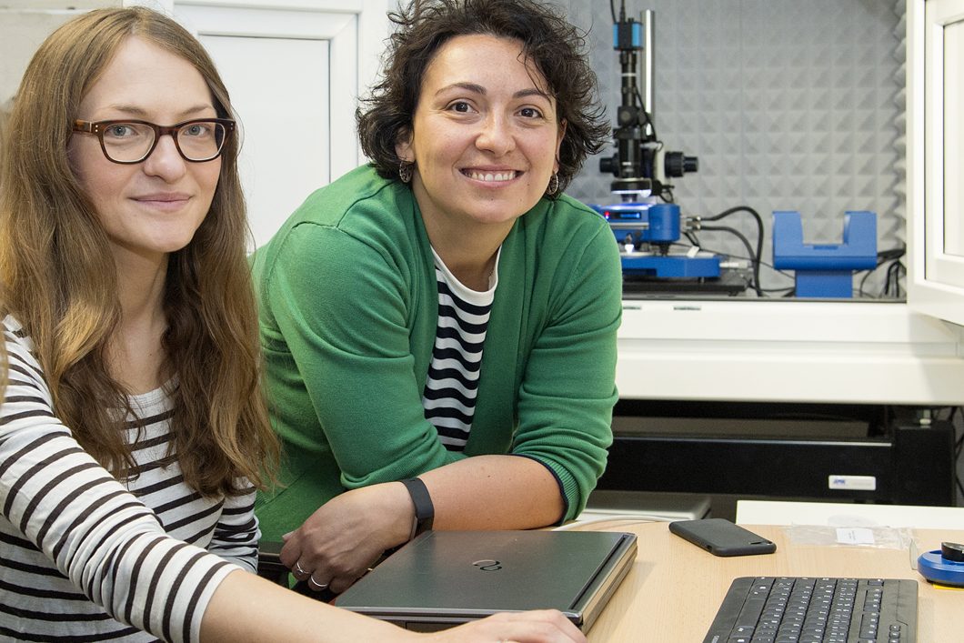 Dr.-Ing. &Ouml;zlem &Ouml;zcan with her colleague Dr. Julia Witt