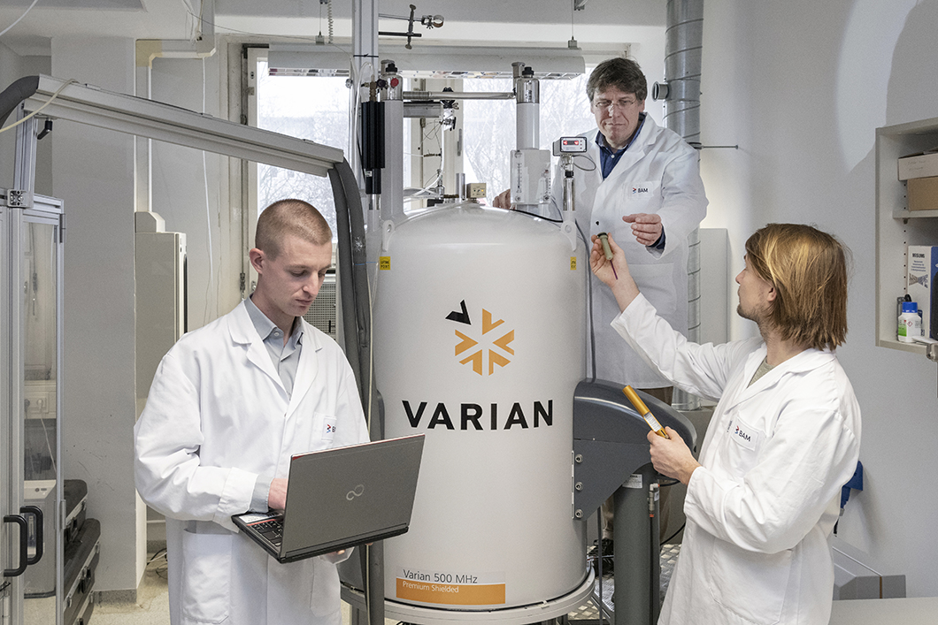 Dr. Klas Meyer, Dr. Michael Maiwald und Martin Bornemann-Pfeiffer (v.l.n.r.) aus der Prozessanalytik