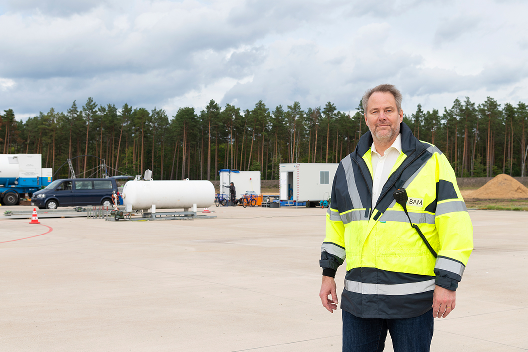 Kai Holtappels at the BAM Test Site for Technical Safety