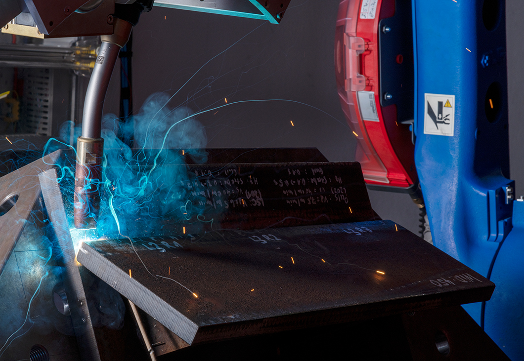 Welding robot