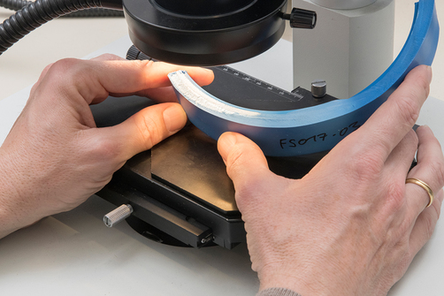 Materialprobe im Lichtmikroskop
