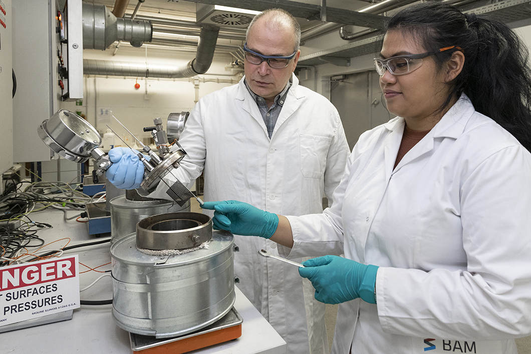 Dr. Ralph B&auml;&szlig;ler und Dr. Gabriela Aristia