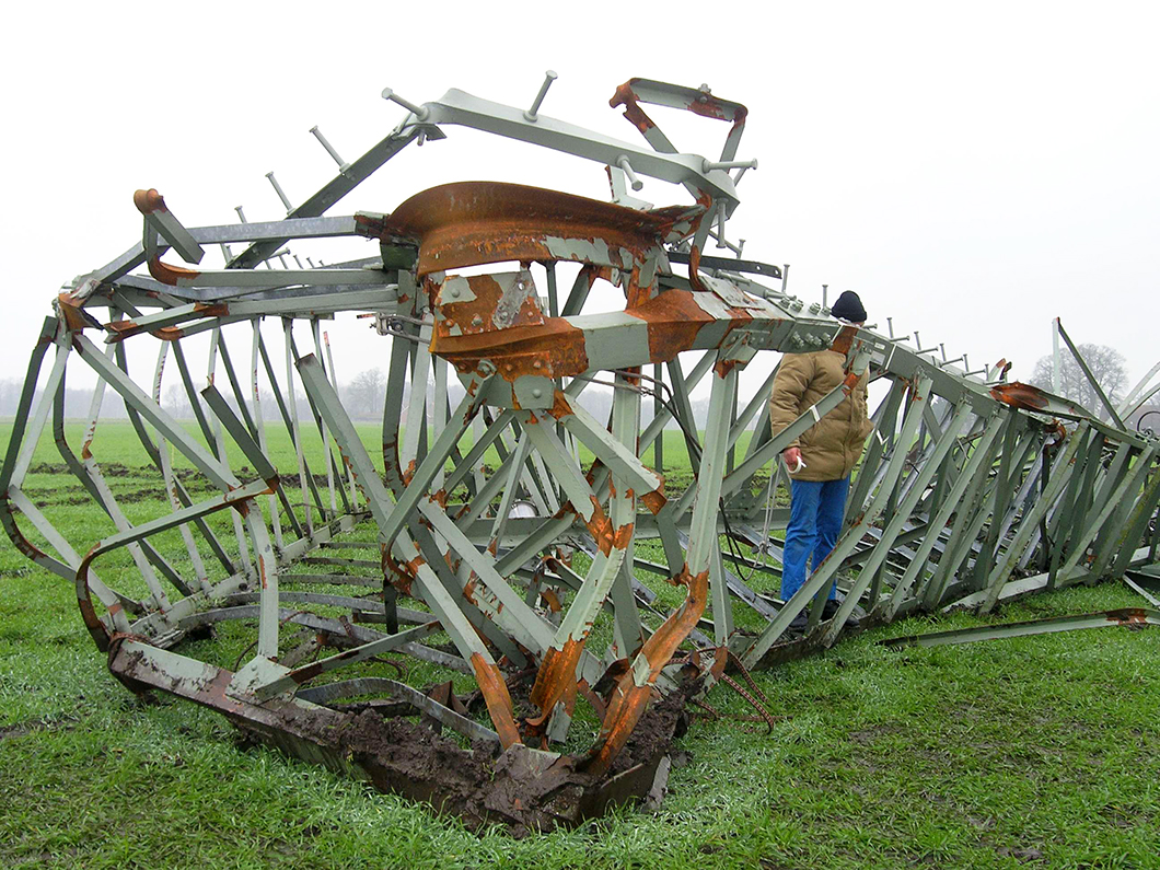 Strommast Umgebrochener Strommast, Münsterland 2005