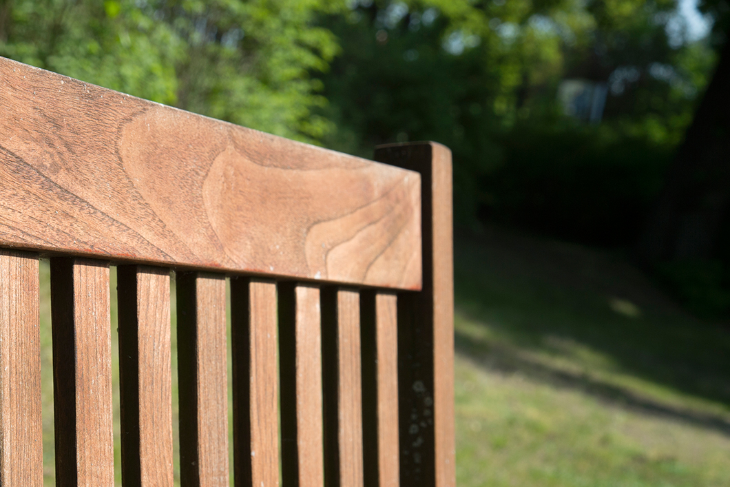 wooden bench