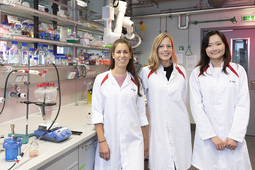Dr Andrea Koerdt (centre) and her team