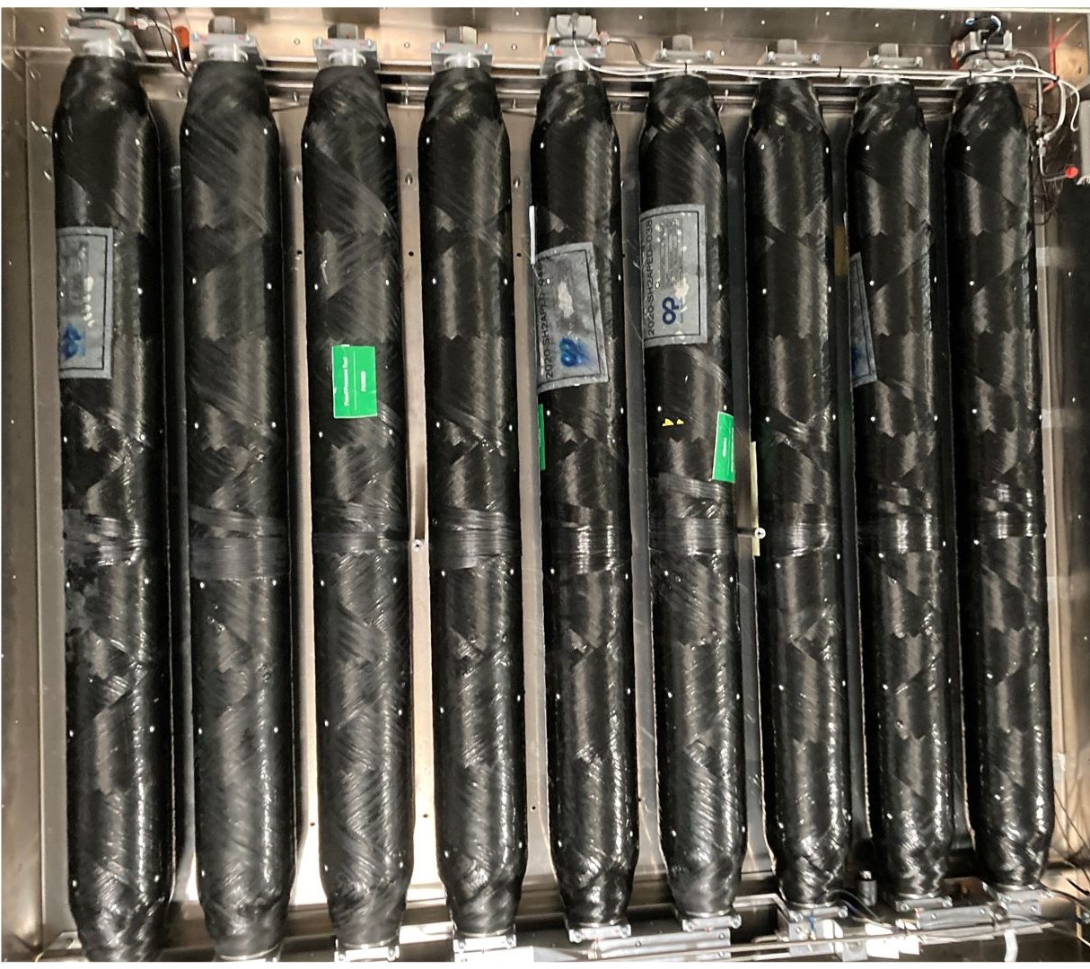 SH2APED - Wasserstoffspeicherung: Entwicklung eines alternativen Druckbehälters A multi vessel car underbody