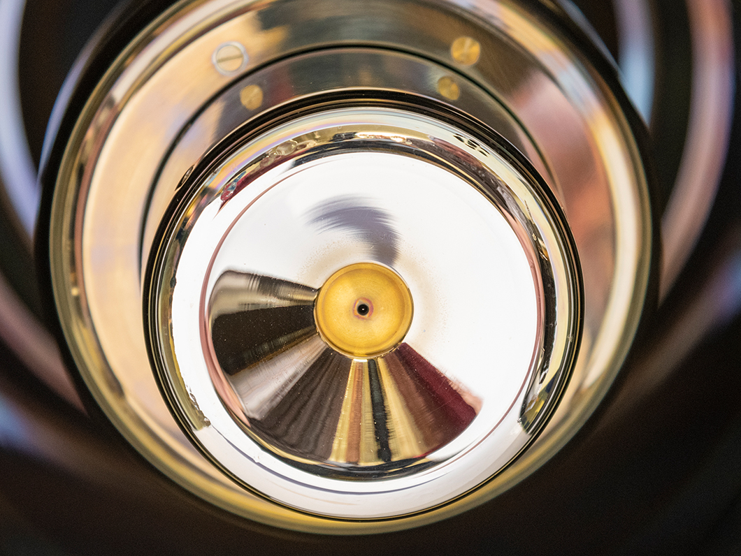 Cathode (Wehnelt cylinder and filament) of a micro focus X-ray tube