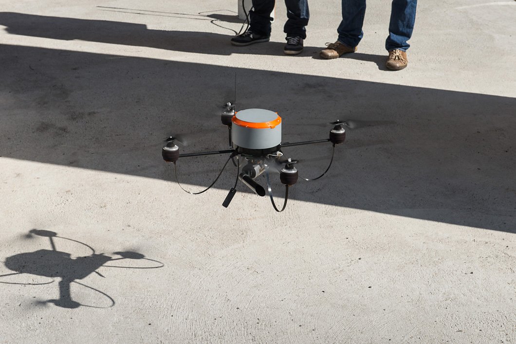 A flying sensor unit has the advantage that you do not have to expose humans to risk when measuring traces of environmental poisons. Tile preview