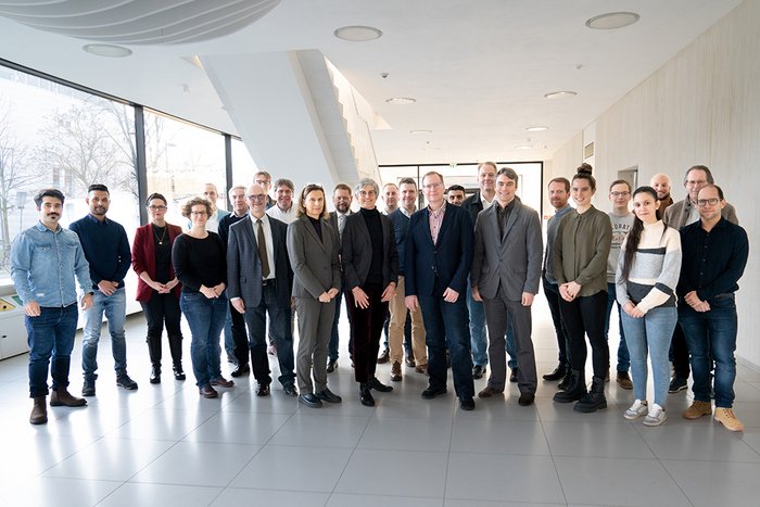 Gruppenbild Graduiertenkolleg „Trustworthy Hydrogen“ mit BTU und BAM
