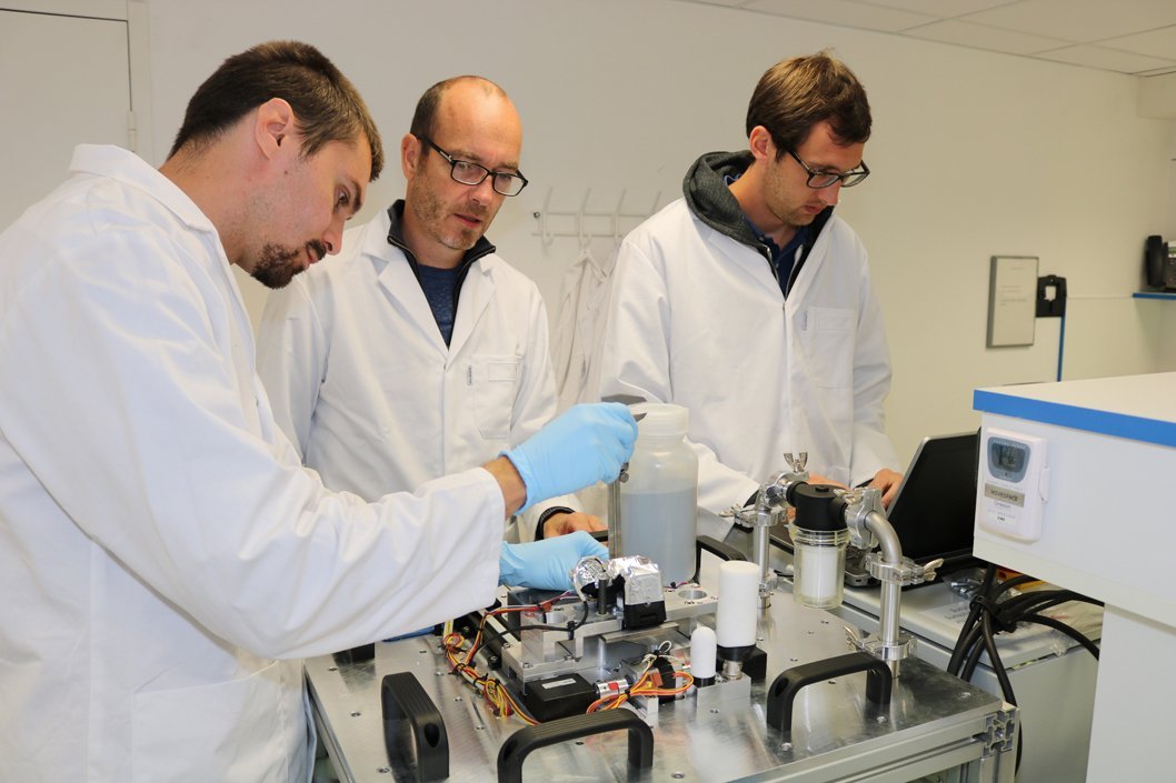 The team of Prof. Dr. Jens G&uuml;nster, Head of Division Ceramic Processing and Biomaterials, and high-performance ceramics professor at the Clausthal University of Technology will be carrying out tests on additive manufacture under microgravity conditions.