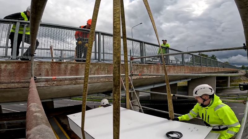 Installation des XL Scanners von GSCAN an der M&auml;o-Br&uuml;cke in Estland.