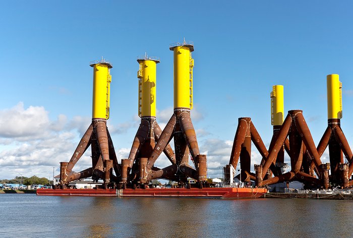 Foundations of wind turbines with corrosion