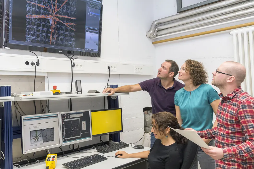 photo of the team of Dr. Anja Waske