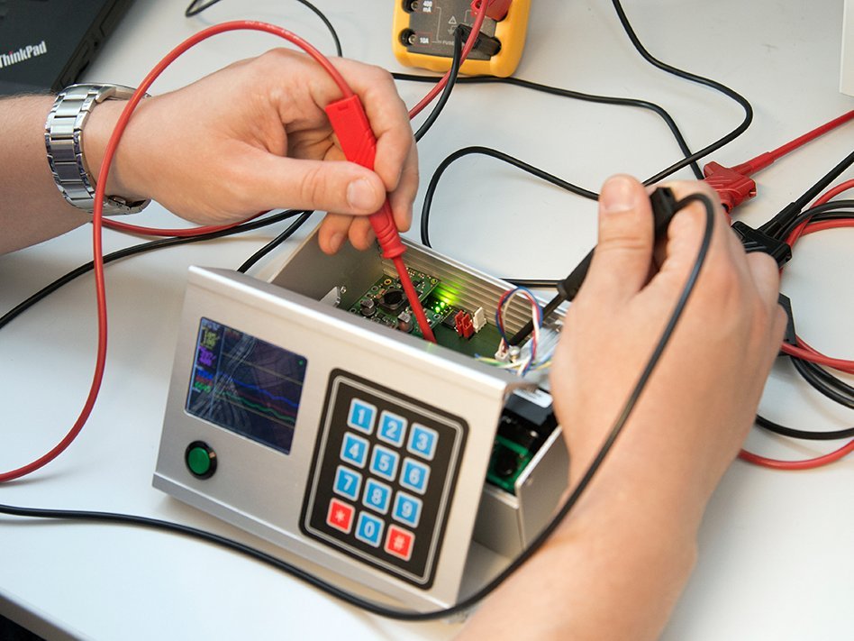 Entwicklung eines Steuermoduls f&uuml;r Multigassensorik