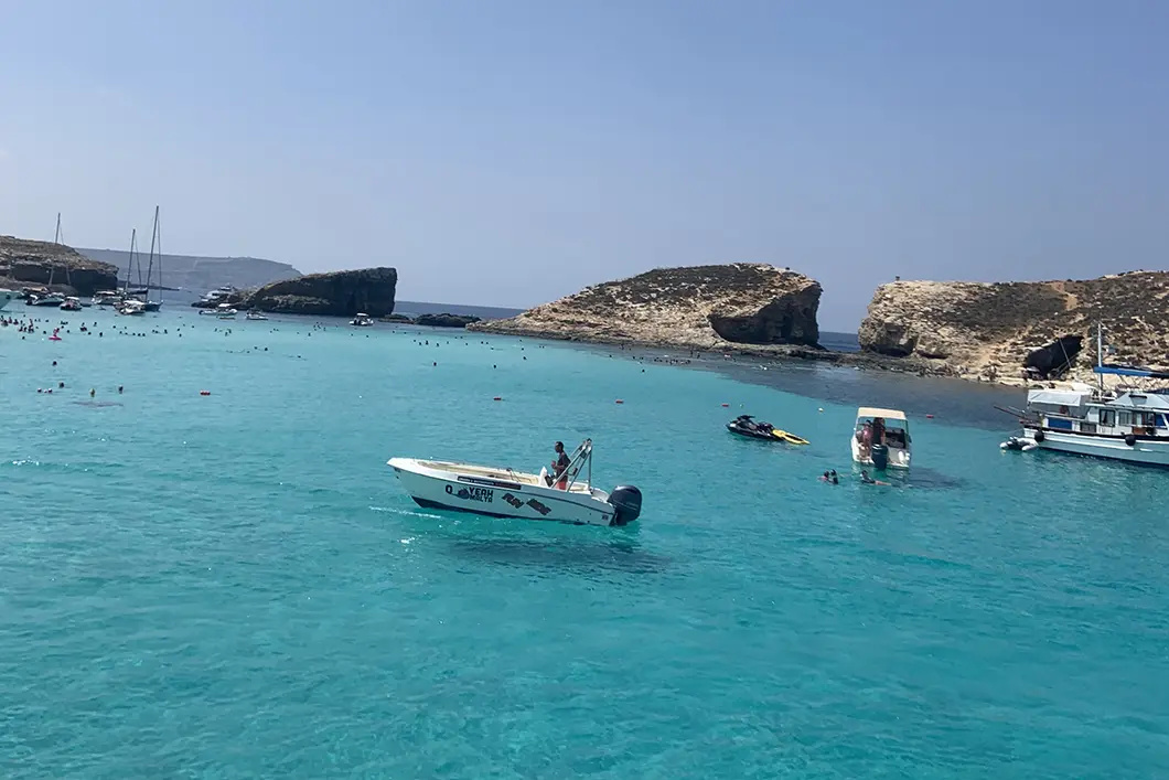 Blue Lagoon 