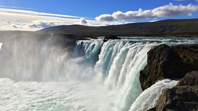 Der beeindruckende Godafoss-Wasserfall (Elena Klevakina) Kachel Vorschau