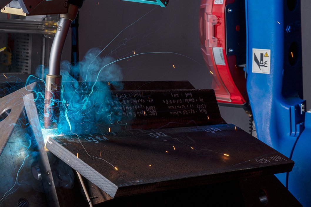 Welding robot