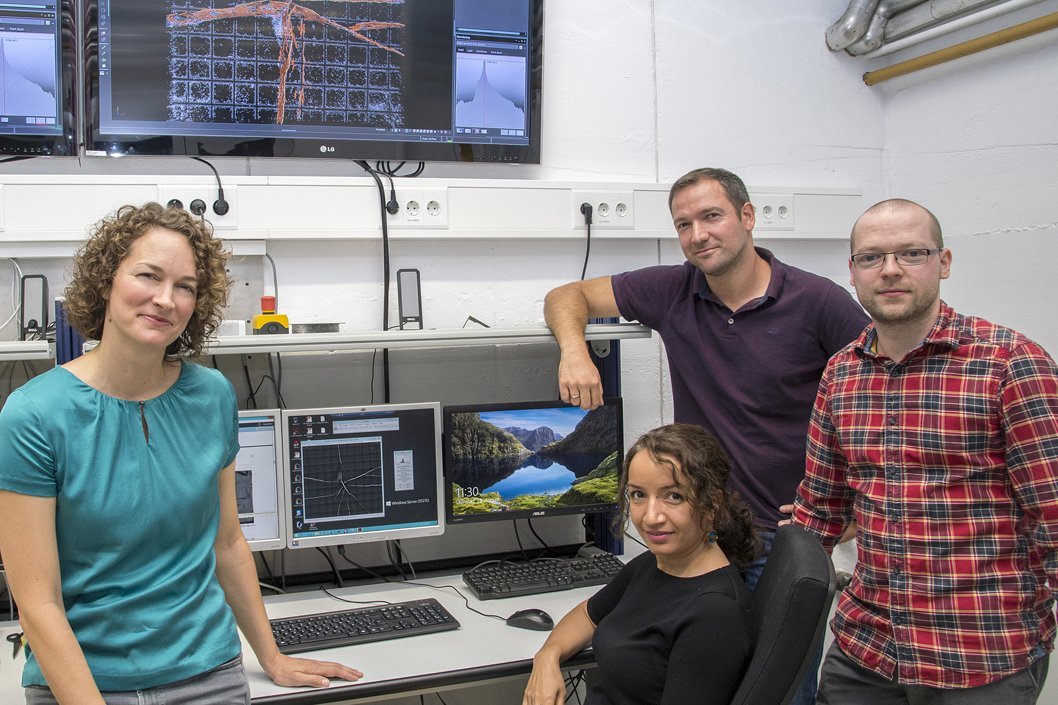 Foto von Dr. Anja Waske und Team