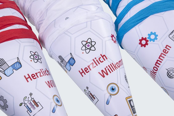 Start des neuen Ausbildungsjahres mit 22 Auszubildenden Zuckertüten