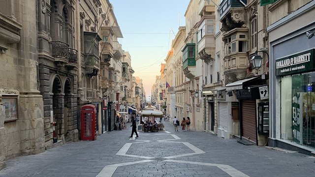 Merchant Street, Valletta  Kachel Vorschau