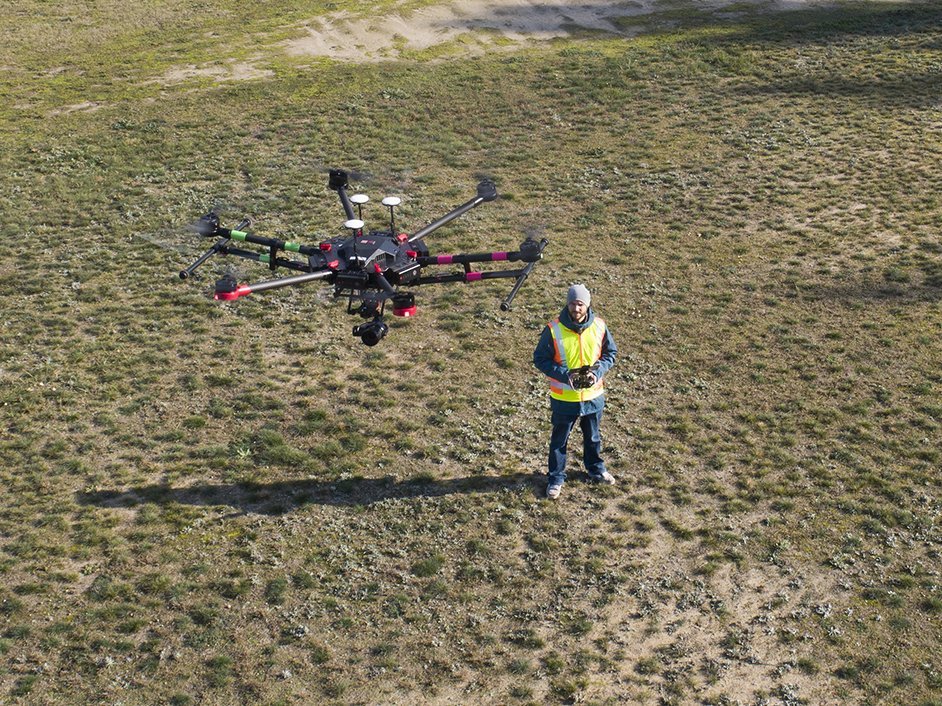 flying UAS