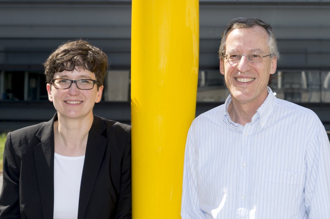Dr. Franziska Emmerling together with Prof. Manuel Piedade